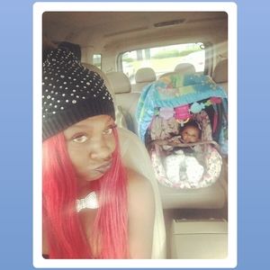 Meet your Posher, Dominique